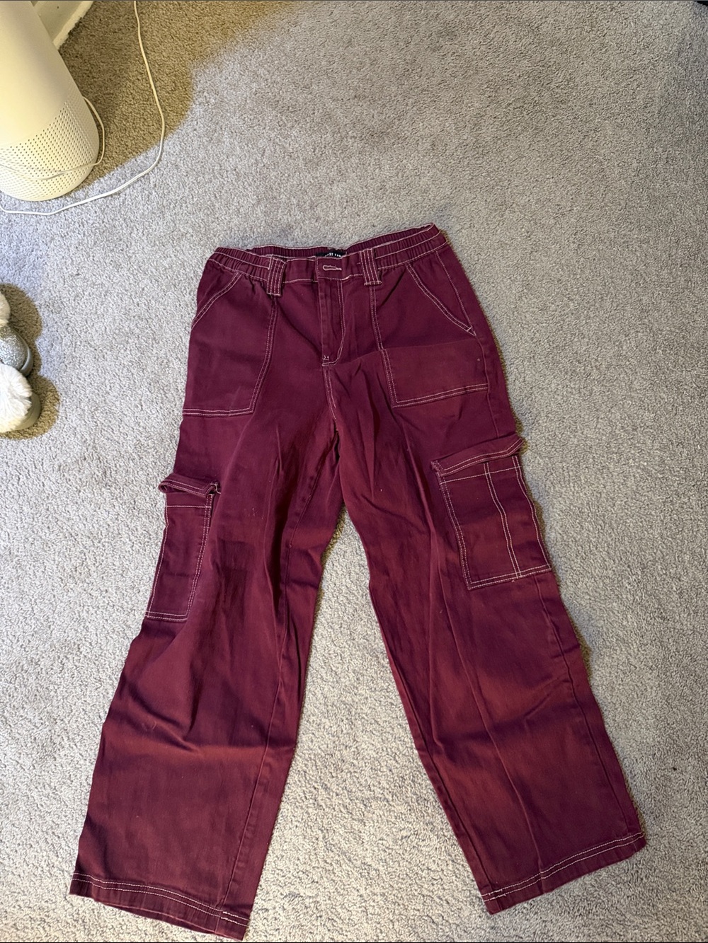Almost Famous Wide Leg Cargo Pants - Burgundy